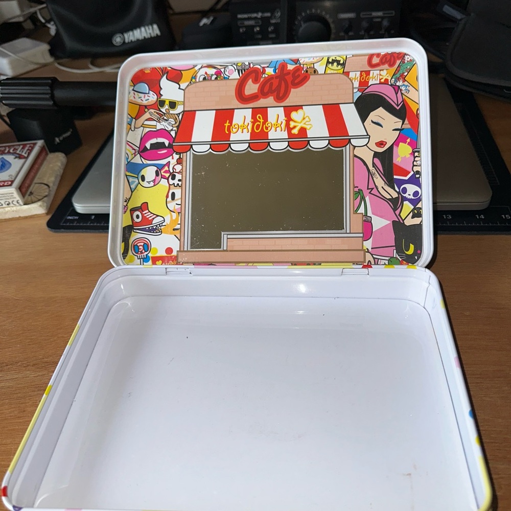 Tokidoki Sodashop collectible tin (Tin only)